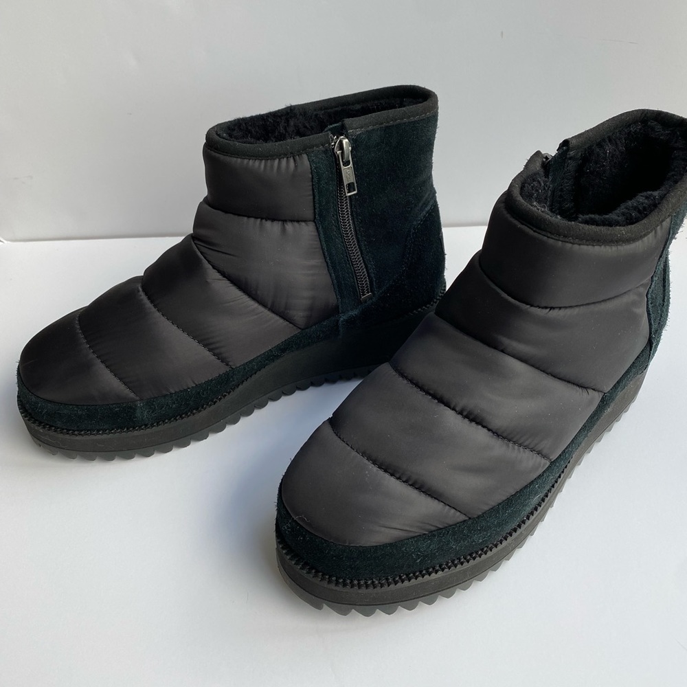Ugg Ridge Mini size 8